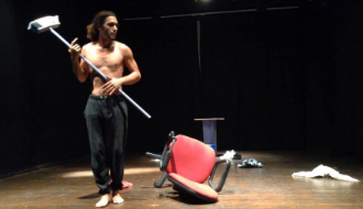 عرض مسرحية "عايش" في مسرح عشتار