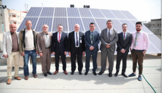 جوال و بلدية البريج يفتتحان مشروع الطاقة الشمسية