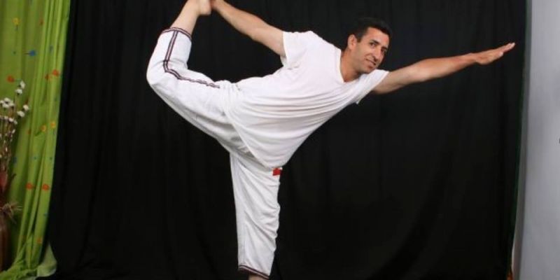 Yoga for body and shoulders يوغا للجسم والأكتاف