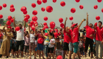 الوطنية موبايل تساهم بإدخال الفرحة لقلوب مئات الأطفال في قطاع غزة